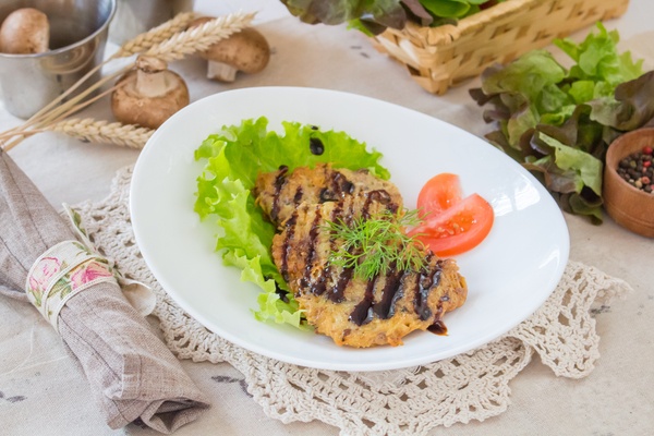Картофельные драники с фаршем и грибами